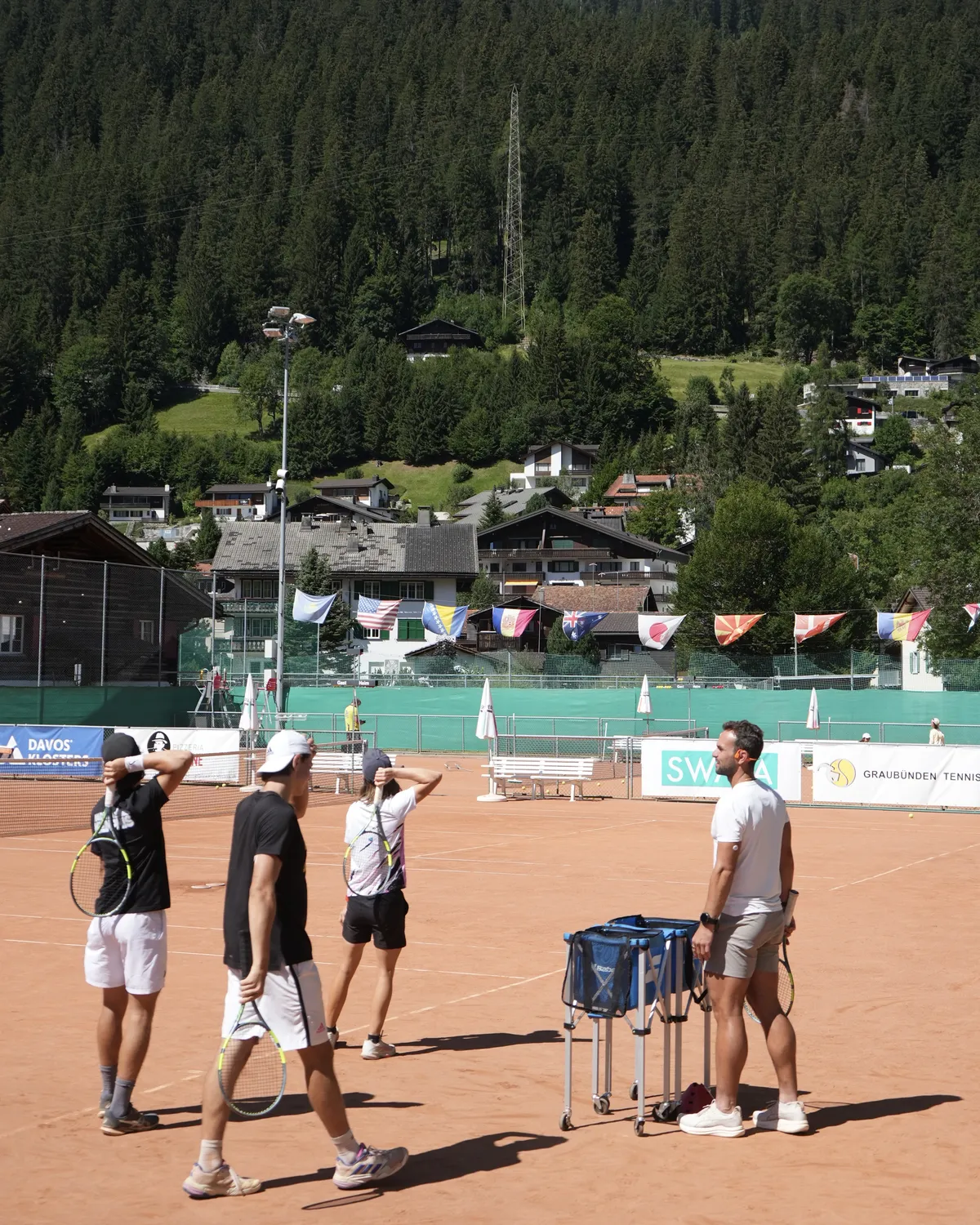 Small-group tennis training